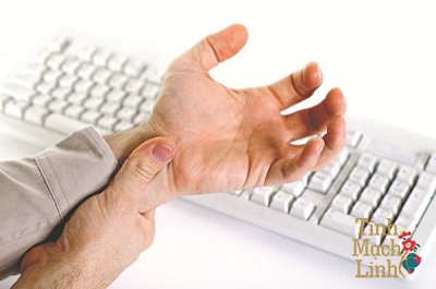 Chèn ép dây thần kinh cổ tay là bệnh gì? Có tự khỏi không?